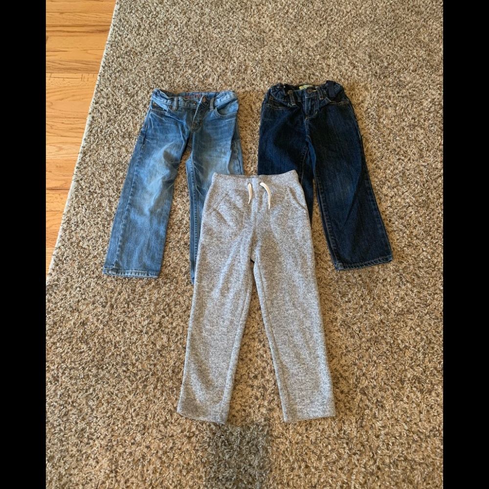Lot of toddler bottoms